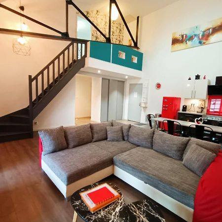 Superbe Appartement Type Loft En Duplex Rue Buat Chalons en Champagne Exterior photo