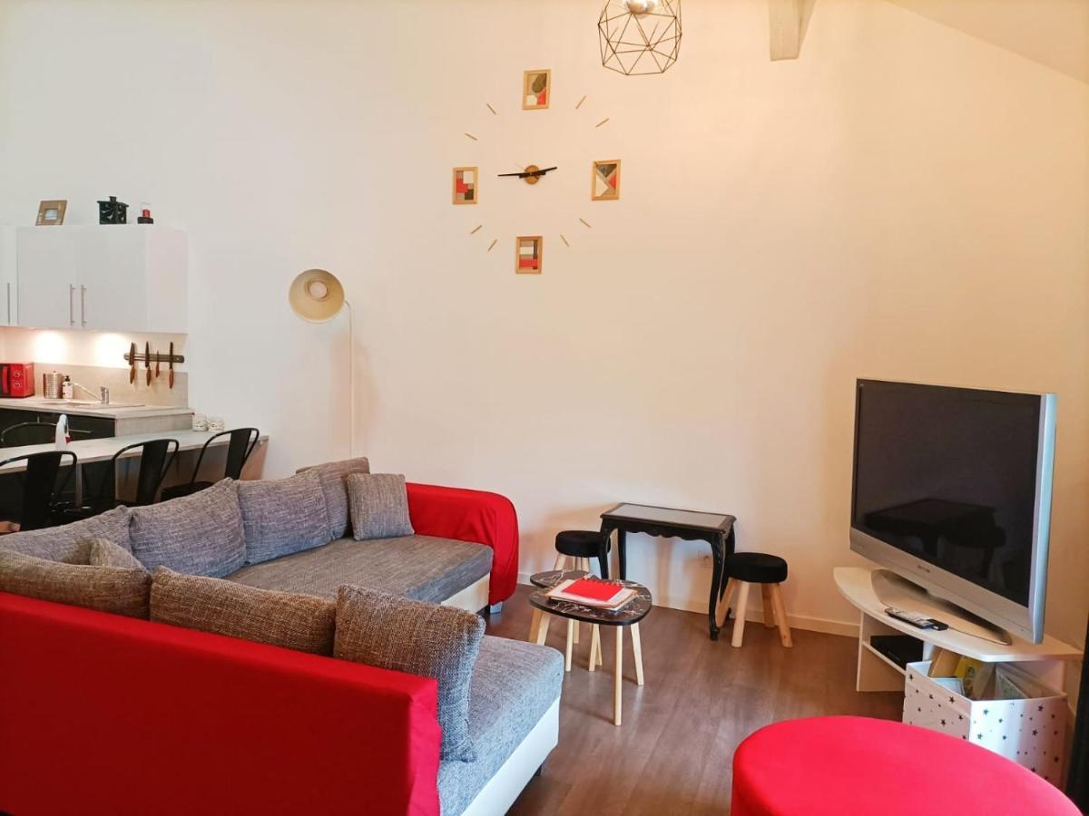 Superbe Appartement Type Loft En Duplex Rue Buat Chalons en Champagne Exterior photo