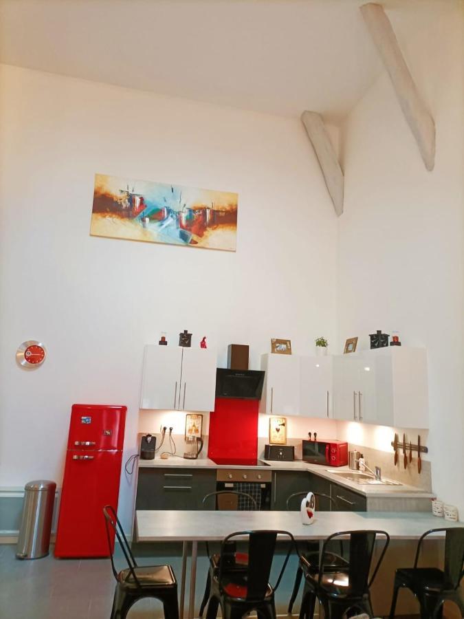 Superbe Appartement Type Loft En Duplex Rue Buat Chalons en Champagne Exterior photo